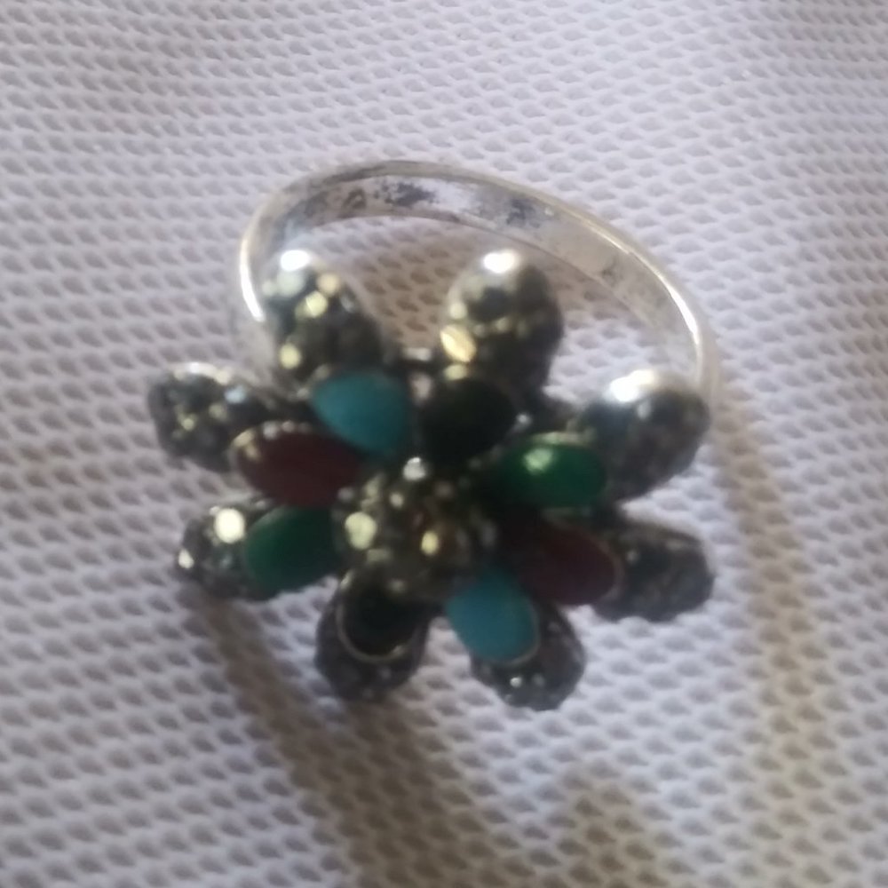 Tourquoise Style Multi Color Ring Size 8